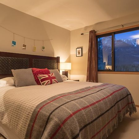 Home Lodge Голдън Екстериор снимка