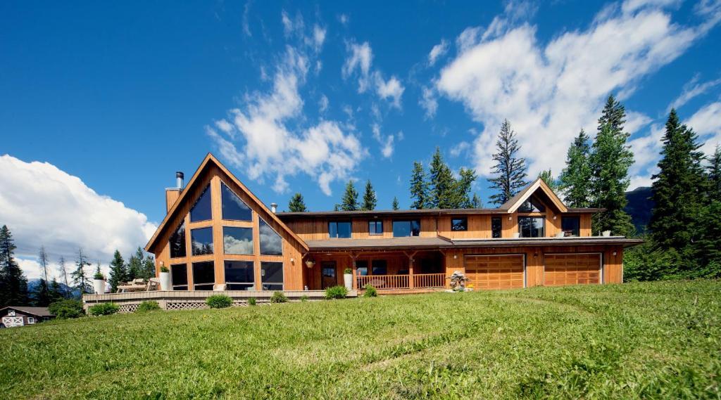 Home Lodge Голдън Екстериор снимка