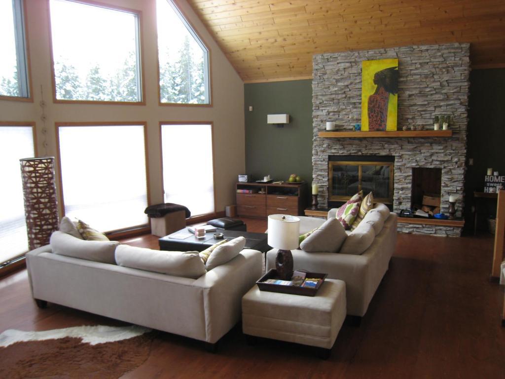 Home Lodge Голдън Екстериор снимка