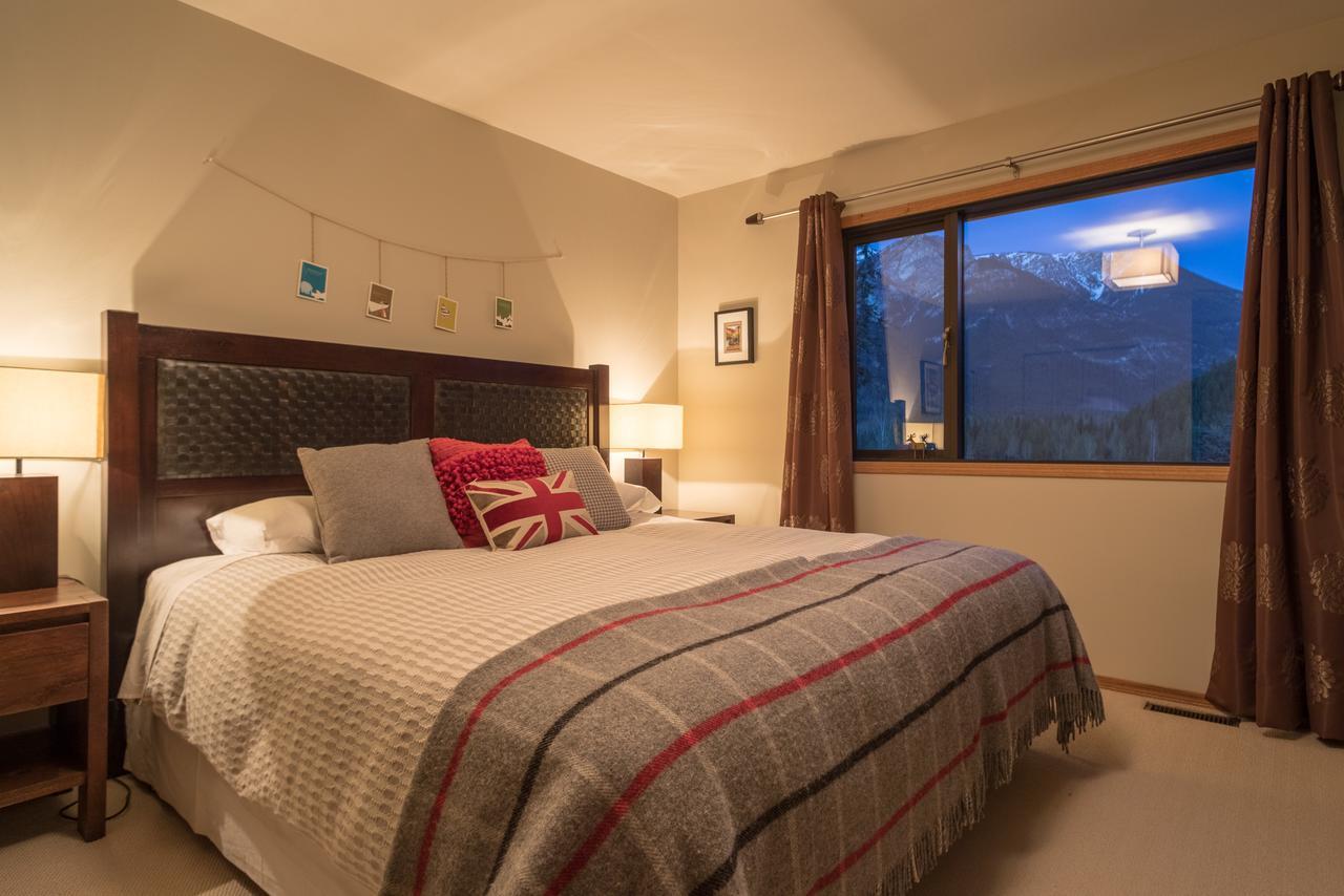 Home Lodge Голдън Екстериор снимка